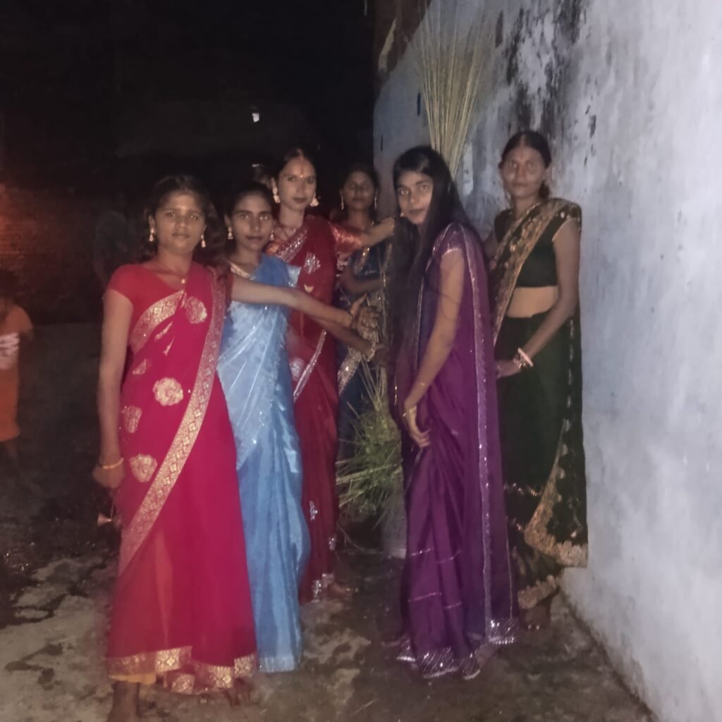 1001005407-1024x1024 धूम-धाम से मना करम पूजा, शिव-गौरी और झार के पूजा कर बहनों ने रखा निर्जला उपवास